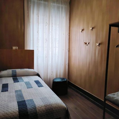 La Casa Del Rio - A 13 Kilometros De Santiago Villa Sigueiro Luaran gambar